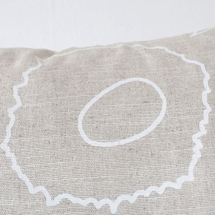 MARIMEKKO  |  PIIRTO UNIKKO CUSHION  |  NATURAL LINEN  |  40 X 60CM