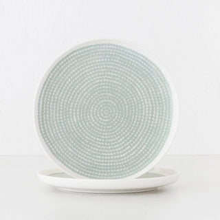 MARIMEKKO  |  OIVA SIIRTOLAPUUTAHRA PLATE 25CM BUNDLE X2 | SAGE + OFF WHITE