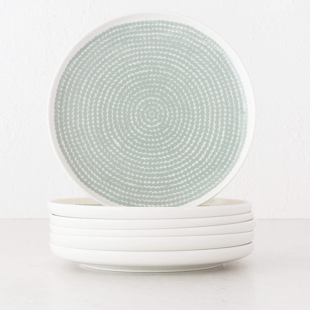 MARIMEKKO  |  OIVA SIIRTOLAPUUTAHRA PLATE 25CM BUNDLE X6 | SAGE + OFF WHITE