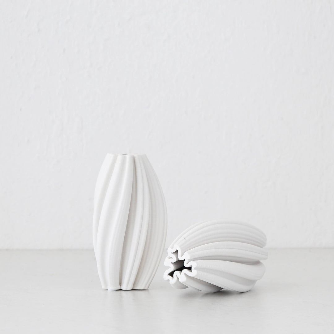 MILA VASE 17CM BUNDLE X2  |  MATTE WHITE  |  SHOWING OPENING