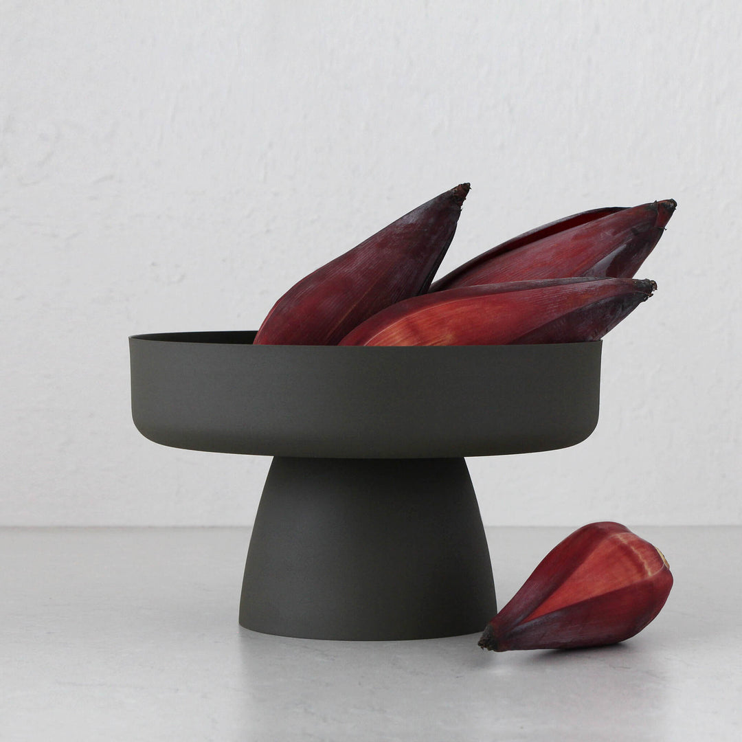 MONA PEDESTAL BOWL  |  BLACK