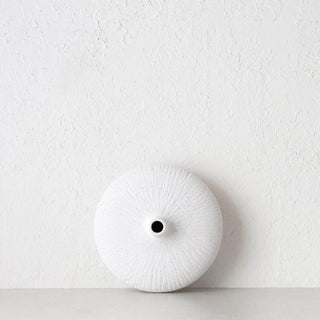 NEVE CERAMIC VASE  |  MEDIUM  |  NATURAL WHITE CERAMIC | TOP