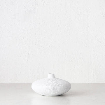 NEVE CERAMIC VASE  |  MEDIUM  |  NATURAL WHITE CERAMIC