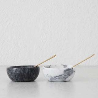 NUVOLO  |  PINCH POT + SPOON SET OF 2  |  ASH GREY + WHITE MARBLE