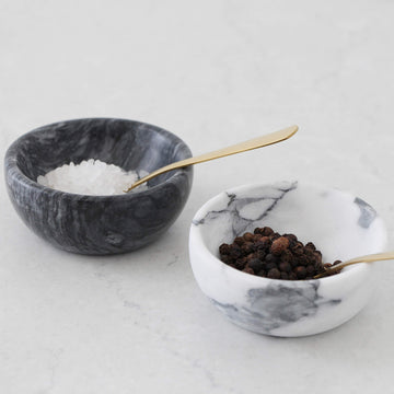 NUVOLO  |  PINCH POT + SPOON SET OF 2  |  ASH GREY + WHITE MARBLE