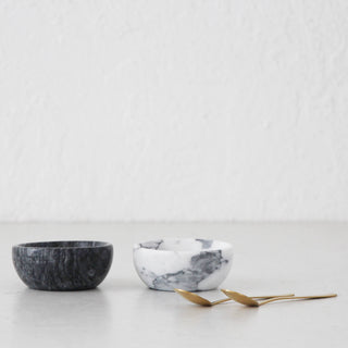 NUVOLO  |  PINCH POT + SPOON SET OF 2  |  ASH GREY + WHITE MARBLE