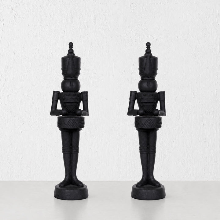 NUTCRACKER WITH DRUM TABLE DECORATION  |  47CM  |  BLACK RESIN