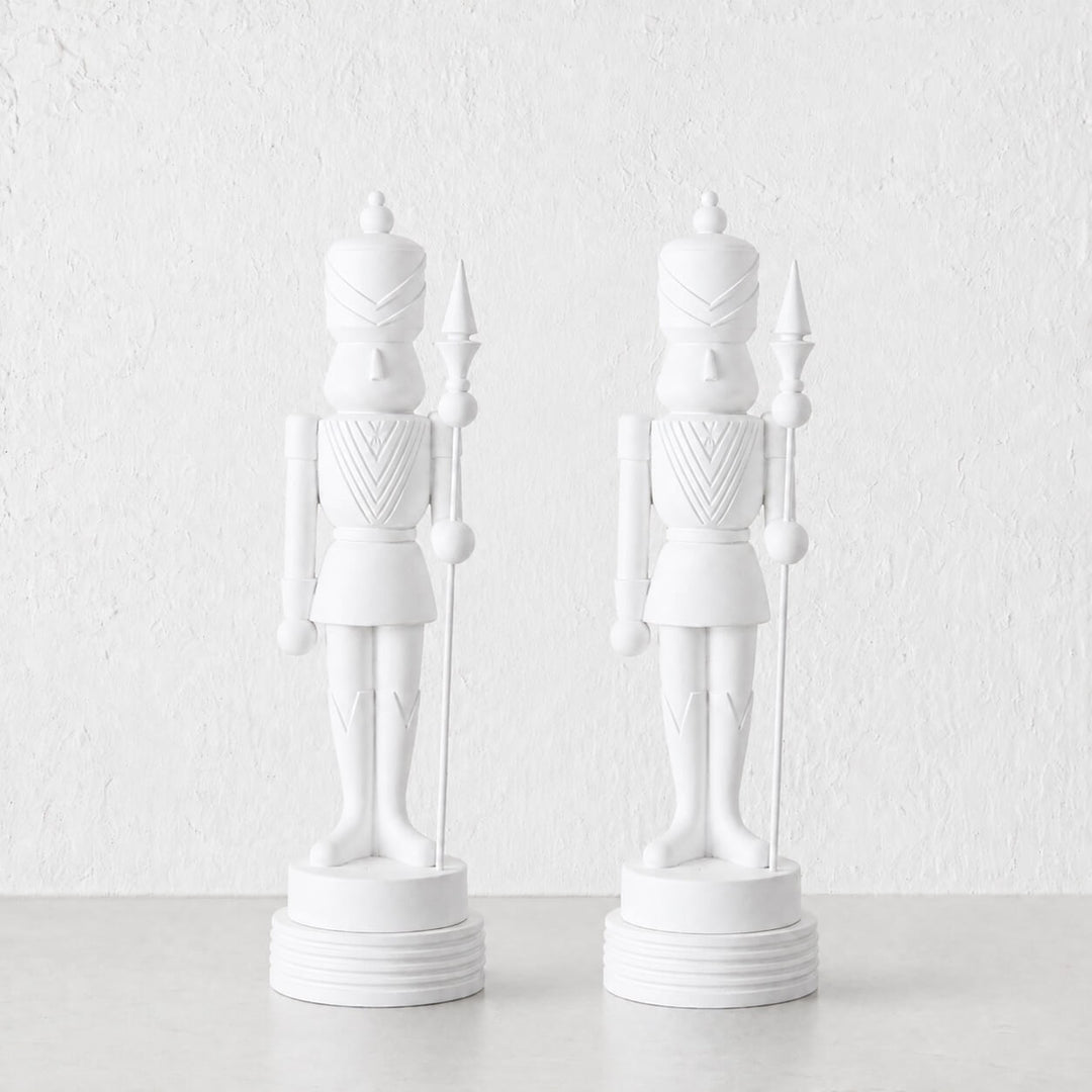 NUTCRACKER WITH STAFF TABLE DECORATION  |  38CM  |  WHITE