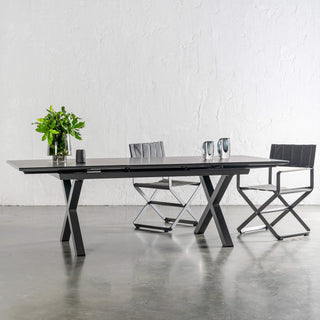 PALOMA OUTDOOR DIRECTOR CHAIR | BLACK ALUMINIUM FRAME + PALOMA MODERNA EXTENSION TABLE