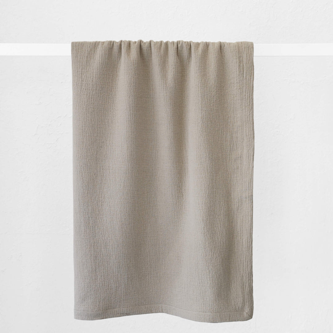 PARC RAPHAEL WAFFLE WEAVE LINEN THROW  |  170X130CM  |  BEIGE WEAVE