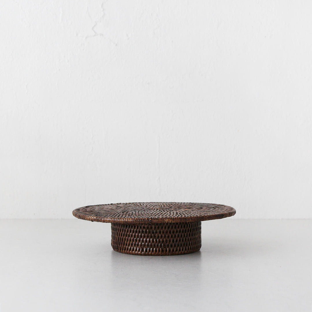 PAUME RATTAN FOOTED PLATE  |  ANTIQUE BROWN RATTAN | MEDIUM