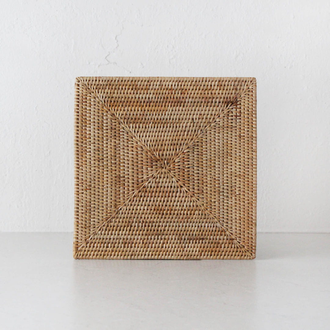 PAUME RATTAN SQUARE PLACEMAT  |  NATURAL  |  SET OF 4