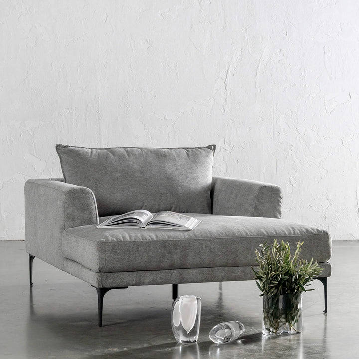 PILOTI CHAISE LOUNGE CHAIR  |  GREYTHORN SHADOW