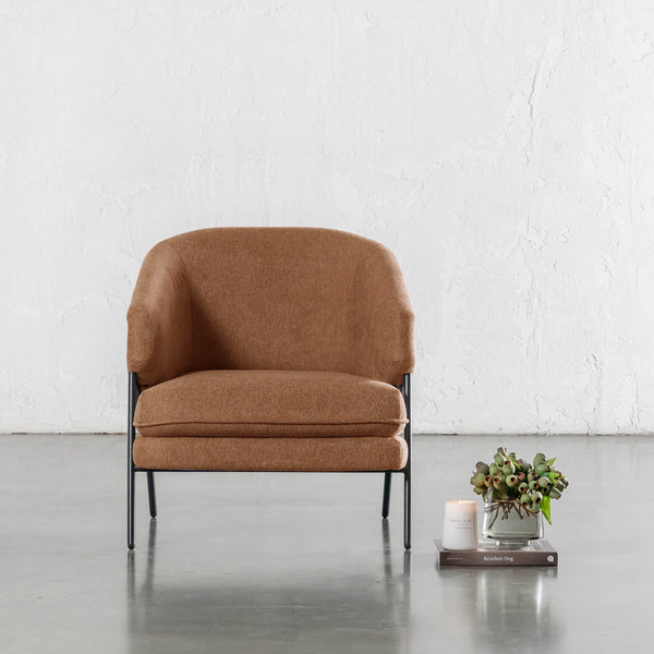 PILOTI ESSEN ARMCHAIR  |  BURNT UMBER RUST