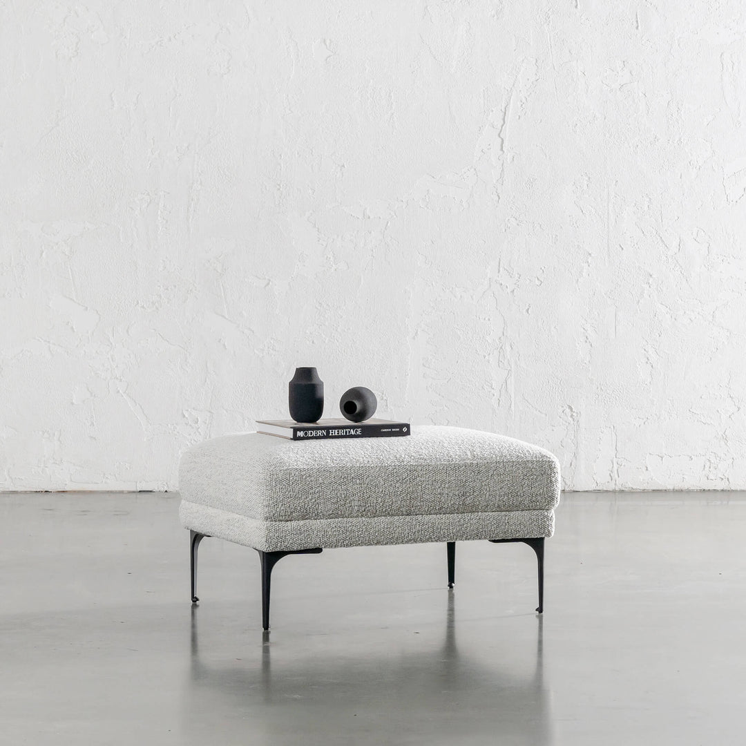 PILOTI OTTOMAN  |  ASHEN MIST BOUCLE