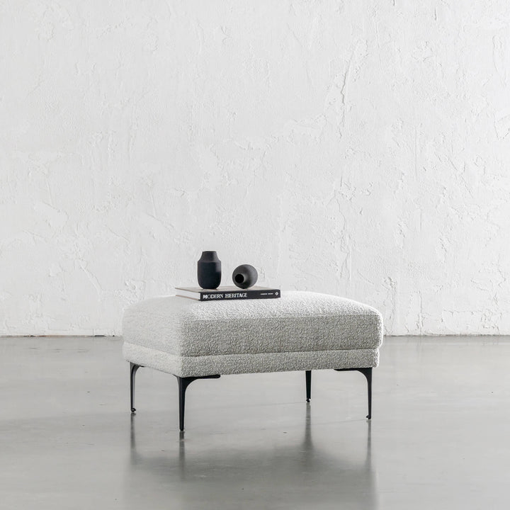 PILOTI OTTOMAN  |  ASHEN MIST BOUCLE