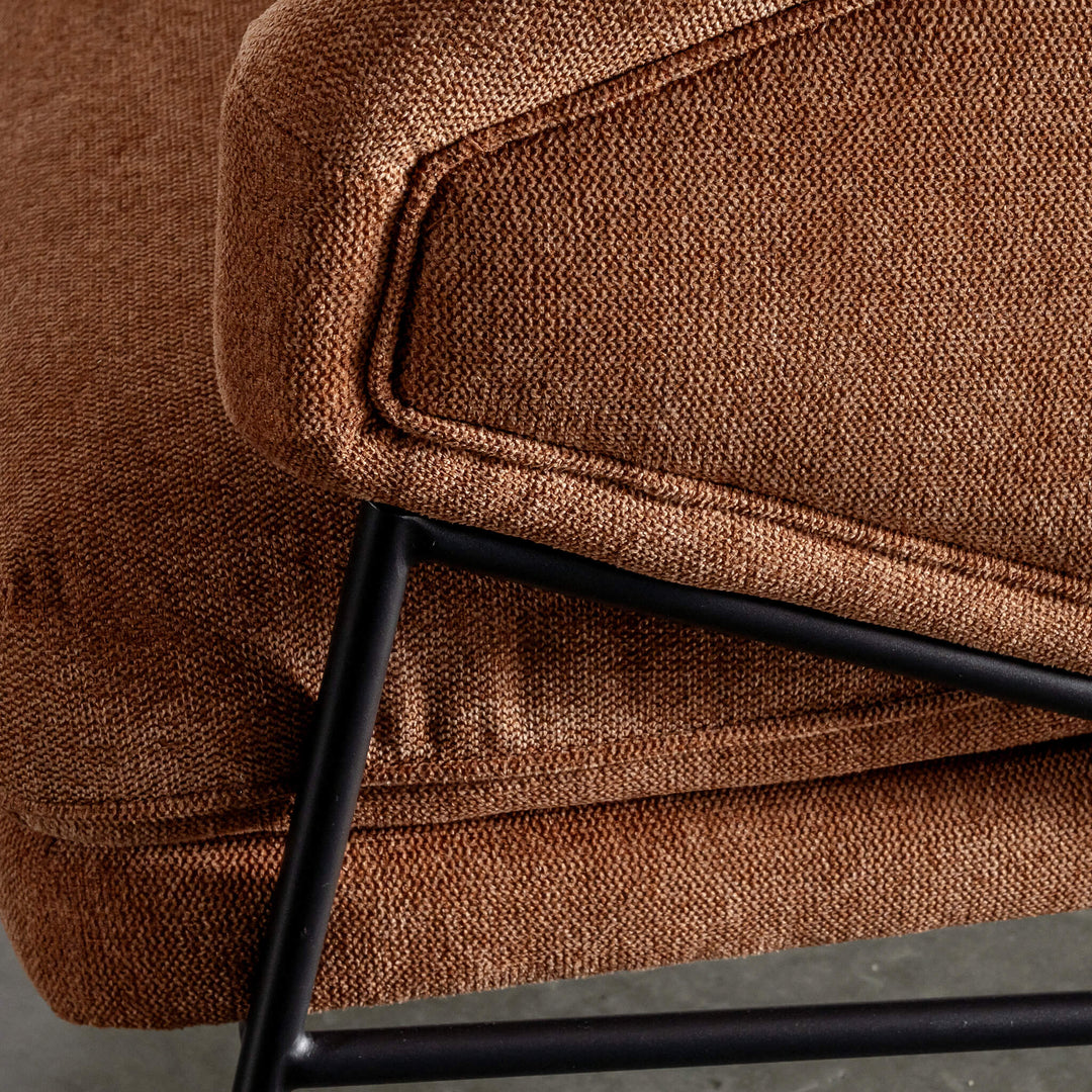 PILOTI ESSEN ARMCHAIR  |  BURNT UMBER RUST