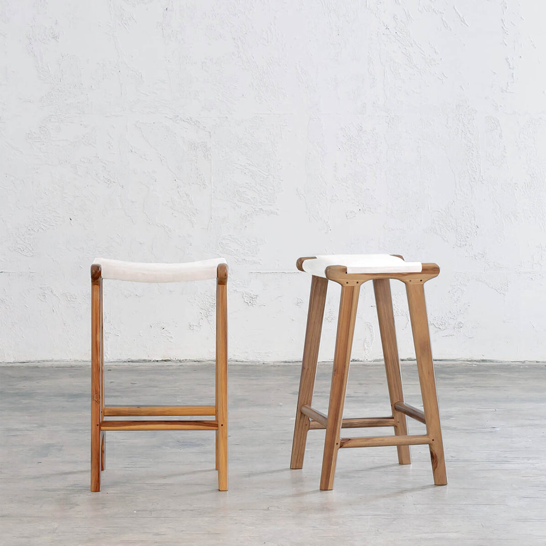 MALAND LEATHER BAR STOOL  |  WHITE LEATHER SOLID HIDE