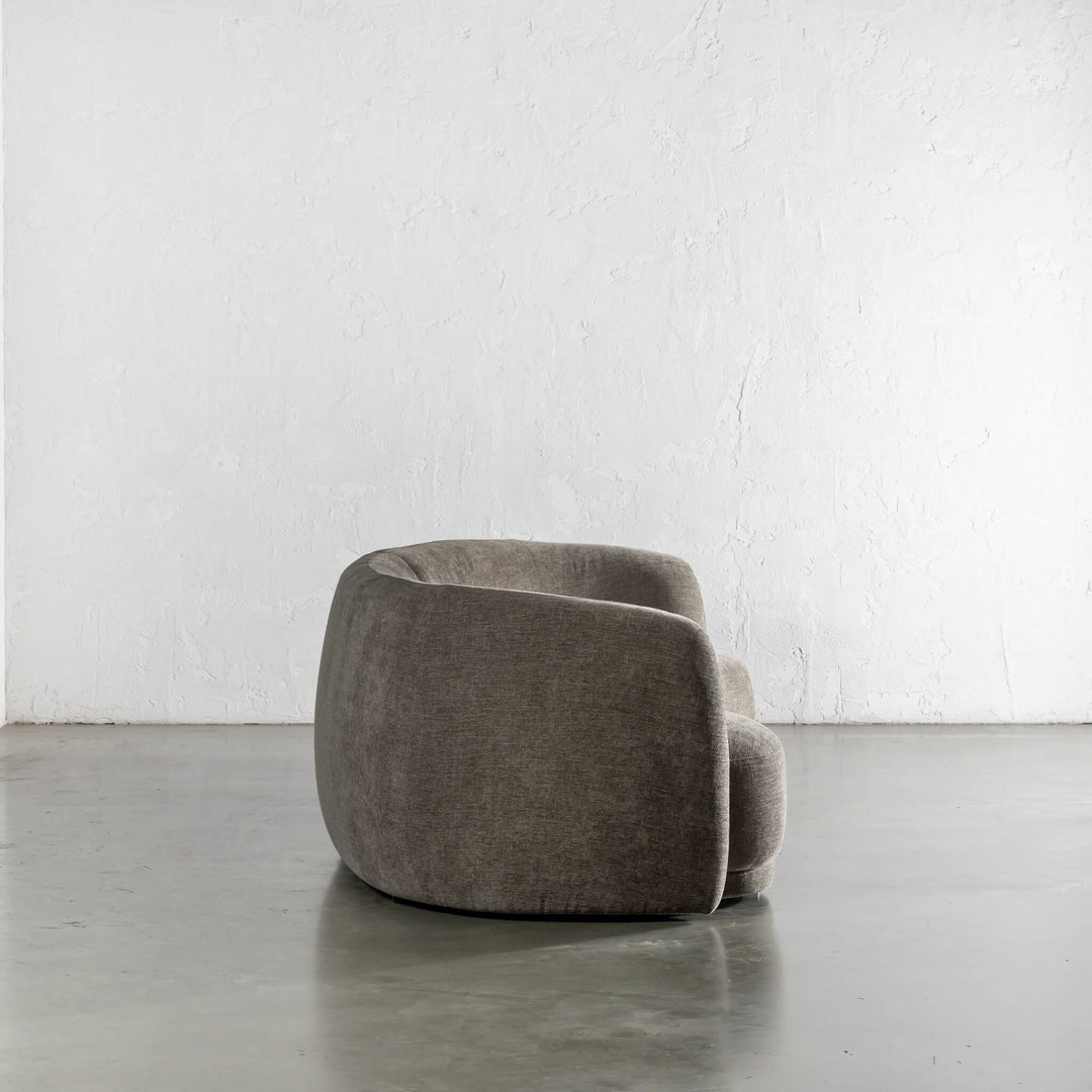 PURBECK CURVED SOFA  |  BRINDLE SHADOW