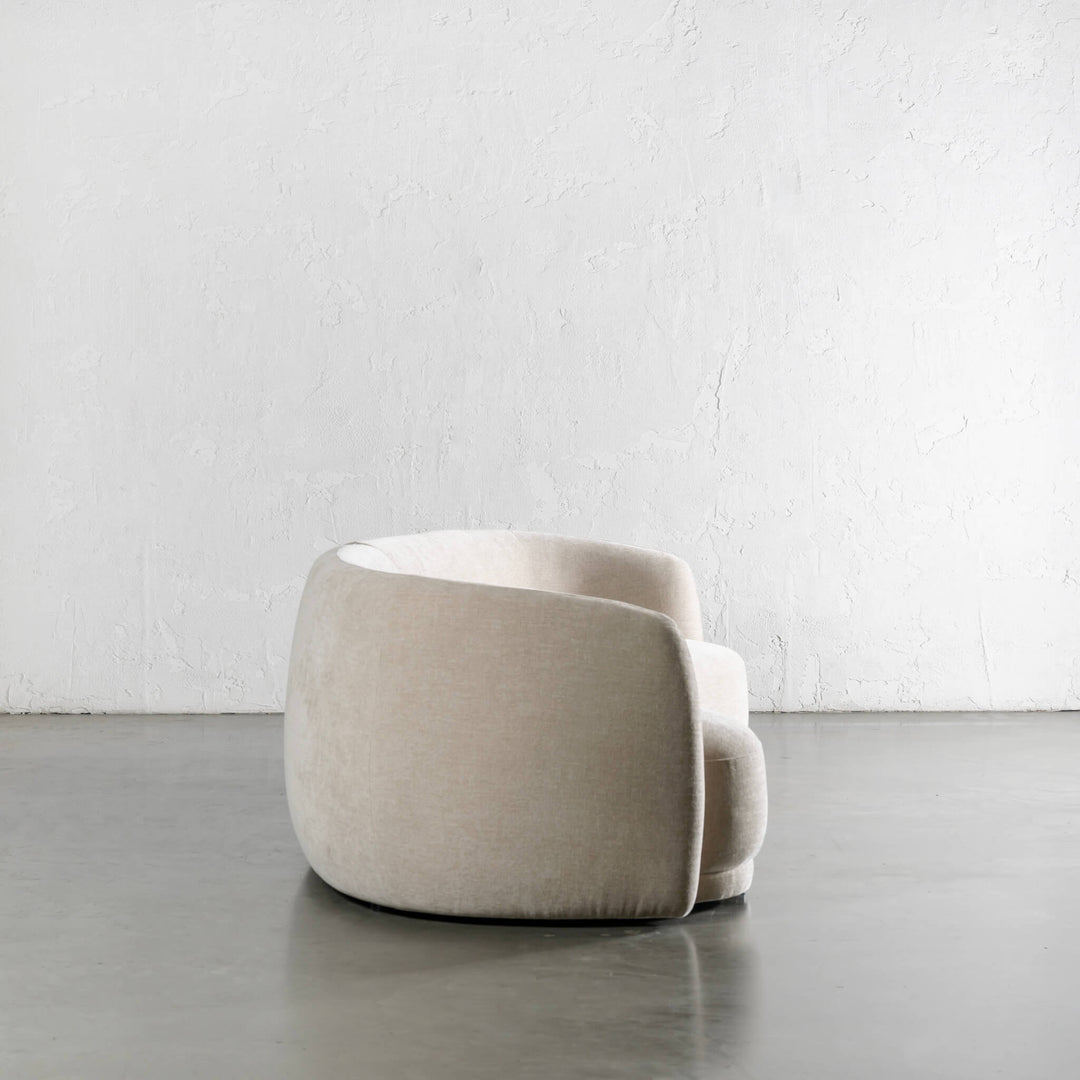 PURBECK CURVED SOFA  |  WARM SORRENTO SAND