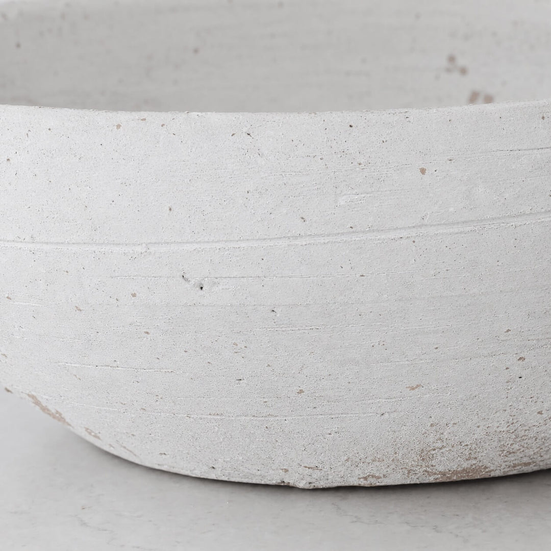PAGLIONE BOWL  |  38CM  |  WHITE TERRRACOTTA
