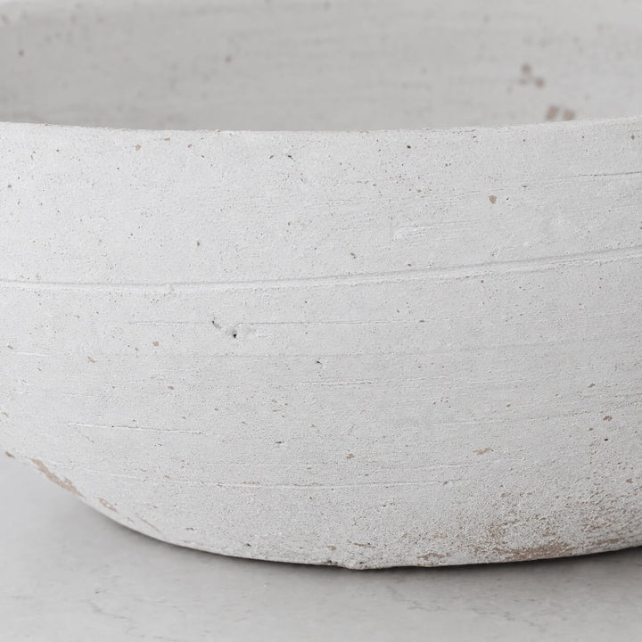PAGLIONE BOWL  |  38CM  |  WHITE TERRRACOTTA