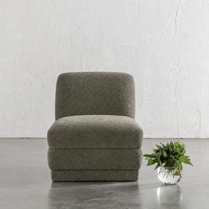 PALMERA ARMCHAIR  |  MANGROVE LEAF BOUCLE