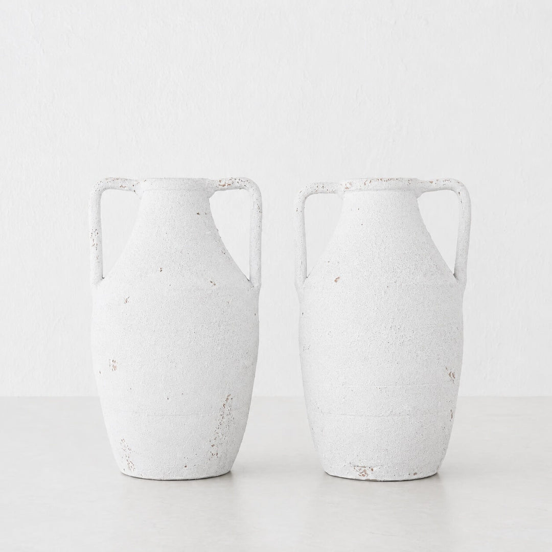 PIMONTE URN  |  29CM + 37CM  |  WHITE TERRACOTTA