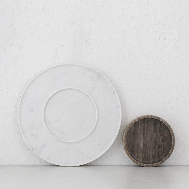 NIDO ROUND DIP GRAZING PLATTER SET  |   WHITE + FAWN MARBLE