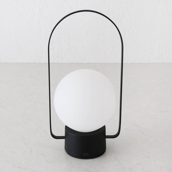 RIBEIRA BRAVA LED RECHARGEABLE LANTERN WITH HANDLE  |  26CM  |  MATTE BLACK