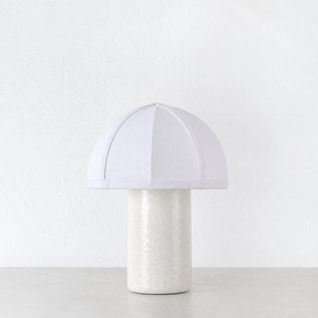 RISSOLI DOME TABLE LAMP  |  33CM  |  CERAMICA WHITE + LINEN SHADE