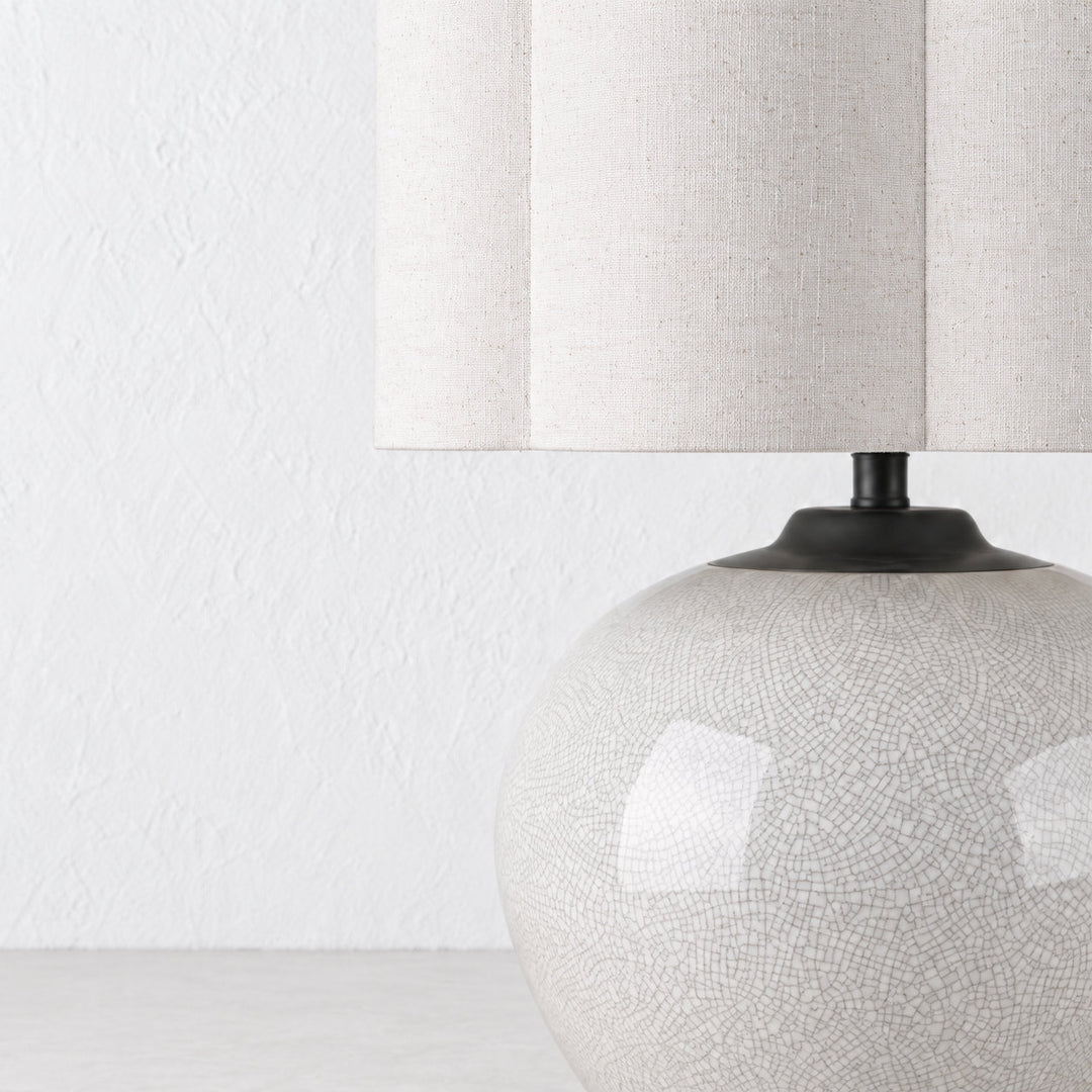 RIVABELLA TABLE LAMP  |  54CM  |  CRACKLE CERAMIC