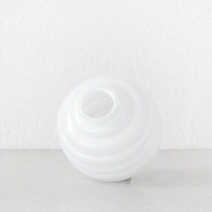 RIVA RIB HAND BLOWN VASE  |  WHITE OPAQUE GLASS  |  MEDIUM