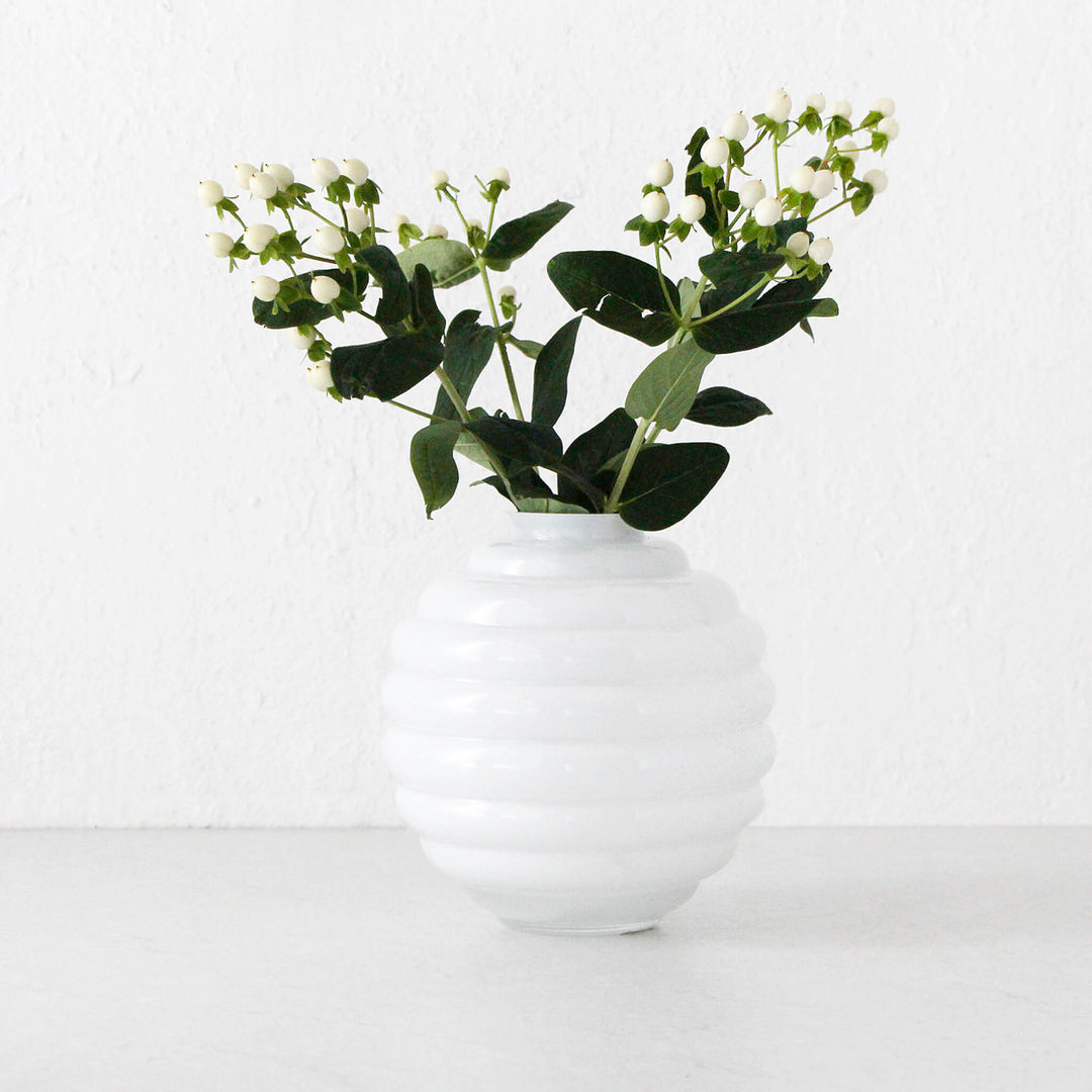 RIVA RIB HAND BLOWN VASE | WHITE OPAQUE GLASS | MEDIUM