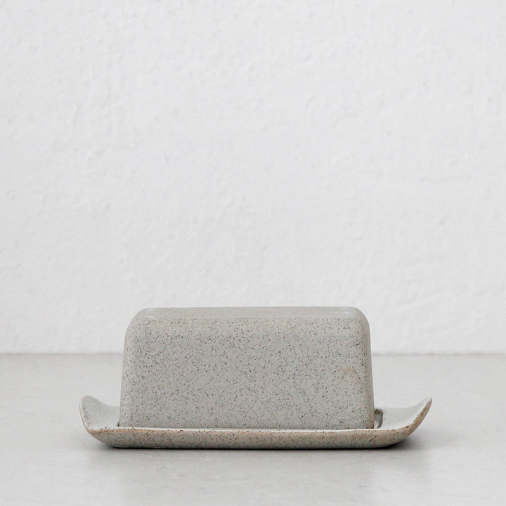 ROBERT GORDON | BUTTER DISH | GARDEN TO TABLE | NATURAL STONEWARE