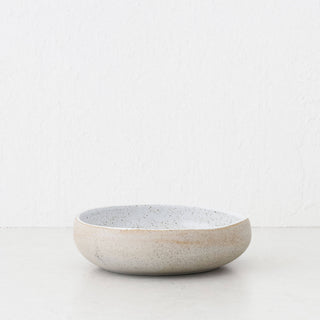 ROBERT GORDON | MEDIUM 20CM SERVING BOWL | GARDEN TO TABLE | NATURAL STONEWARE
