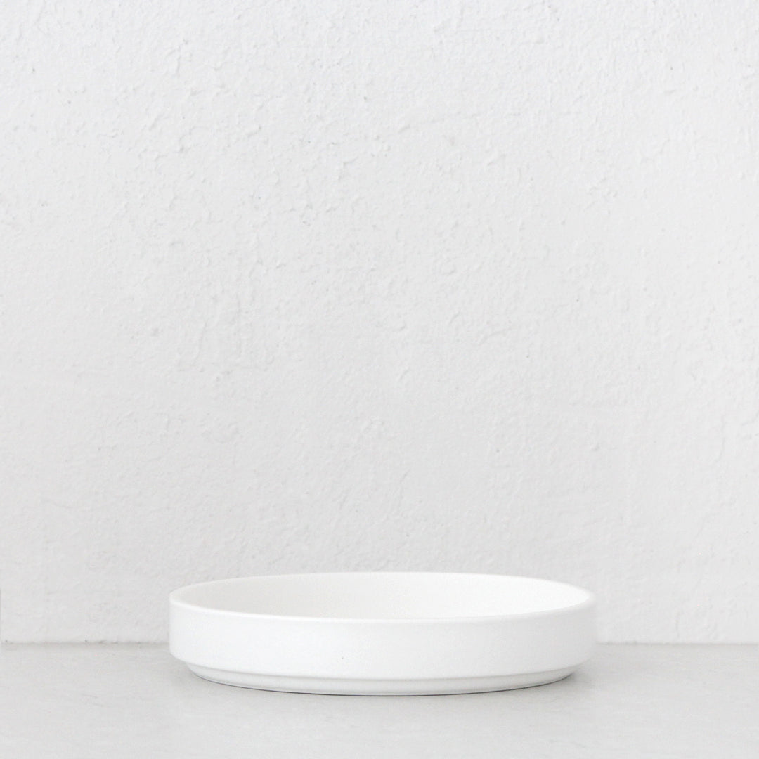 LBD EXCLUSIVE  |  ROBERT GORDON | PLATFORM DINNER BOWL | WHITE