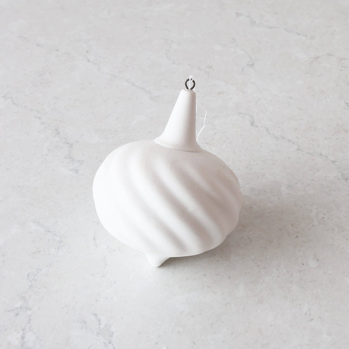 ROBERT GORDON  |  HANGING FLUTED BAUBLE  |  WHITE CERAMIC_ close up 