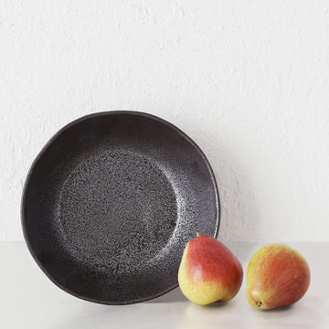 ROBERT GORDON EARTH  |  BOWL  |  19.5CM  |  BLACK STYLED