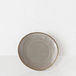 ROBERT GORDON MASON  |  ENTREE PLATE  |  23CM  |  PIER KHAKI