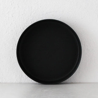 ROUND RIBBED CERAMIC SALAD BOWL  |  MATTE BLACK