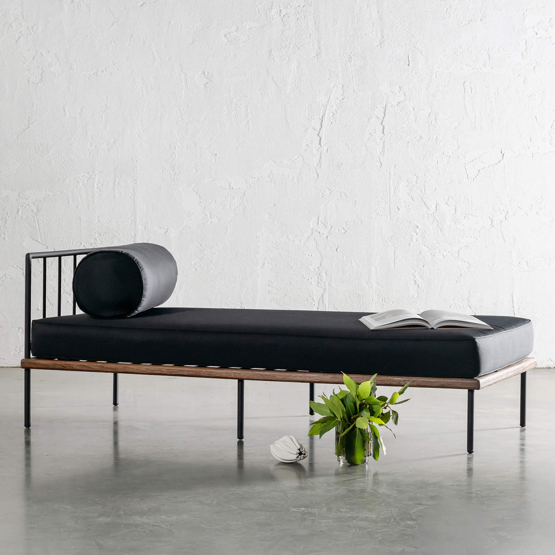 SAN ANDREAS OUTDOOR DAYBED  |  BLACK NOIR + TEAK