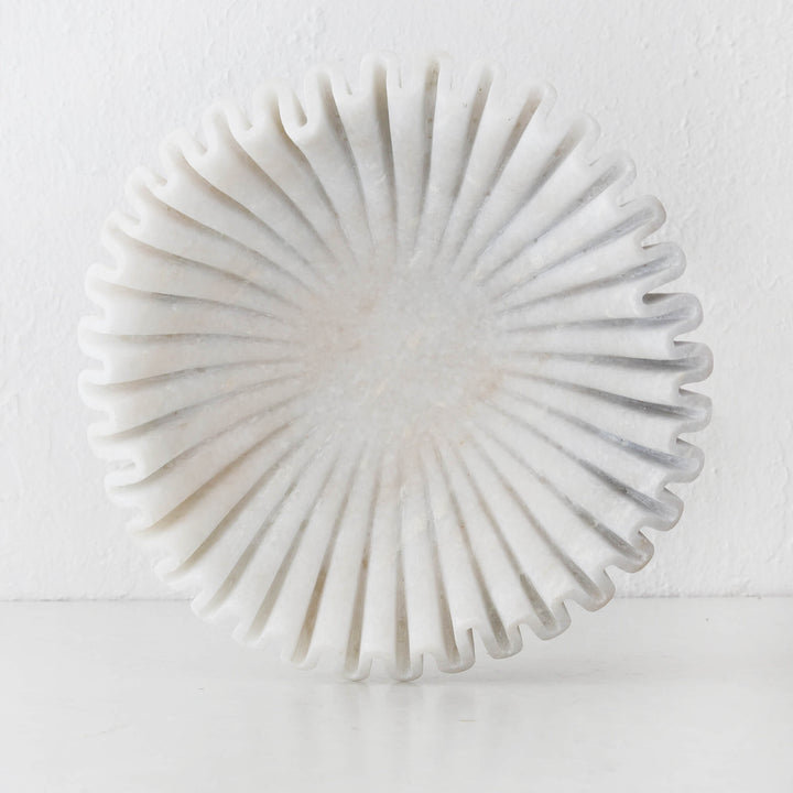 RUFFLE BOWL  |  30CM  |  WHITE MARBLE
