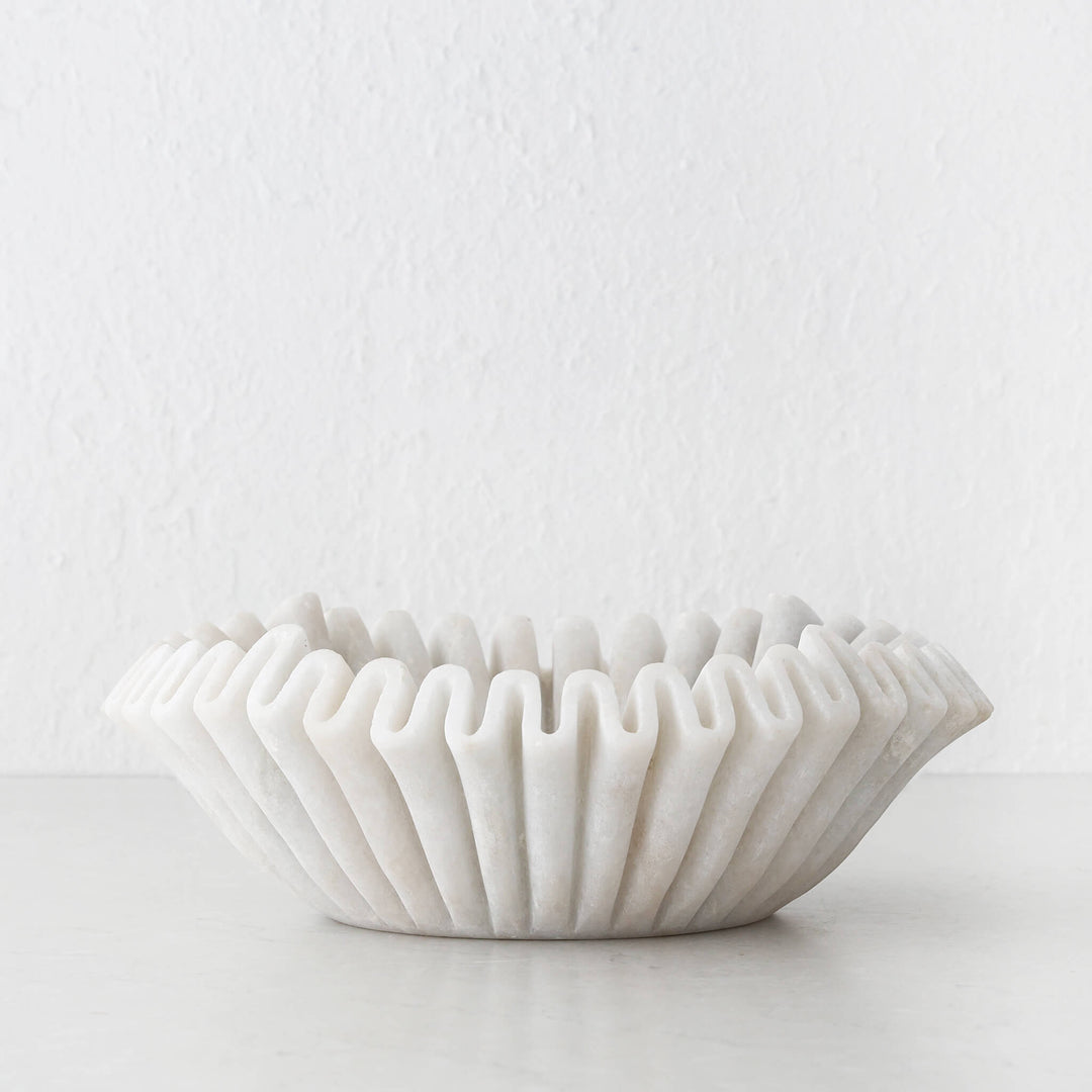 RUFFLE BOWL  |  30CM  |  WHITE MARBLE