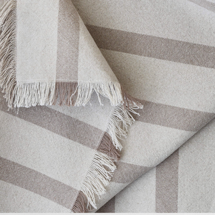 SAINTE MAXIME STRIPE THROW  |  170X130CM  |  NATURAL + TAUPE NARROW STRIPE