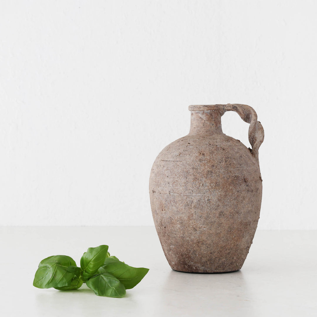 Saletta Terracotta Vessel  |  23cm  |   Single Handle