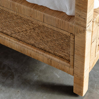 SAN AUGUSTINE RATTAN HERRING WEAVE  |  4 POSTER BED  |  NATURAL RATTAN