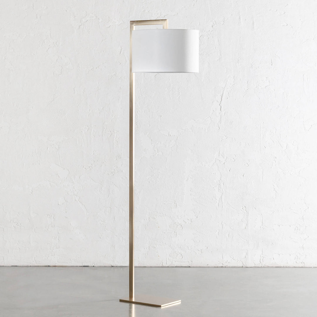 SANTANA FLOOR LAMP  |  175CM  |  ANTIQUE BRASS + WHITE LINEN