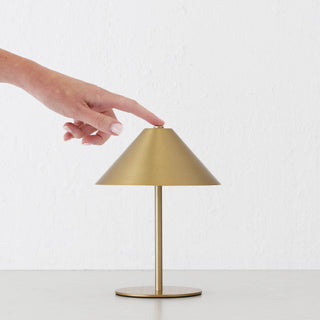 SAN CARLO LED RECHARGEABLE INDOOR/OUTDOOR LAMP  |  21CM  |  ANTIQUE BRASS