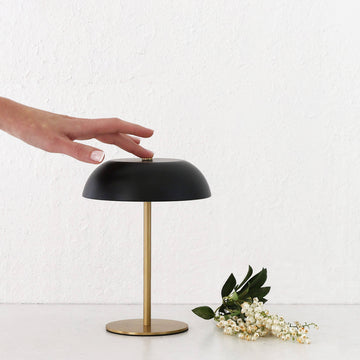 SAO MARTINHO DOME LED RECHARGEABLE INDOOR/OUTDOOR LAMP  |  21CM  |  MATTE BLACK + ANTIQUE BRASS